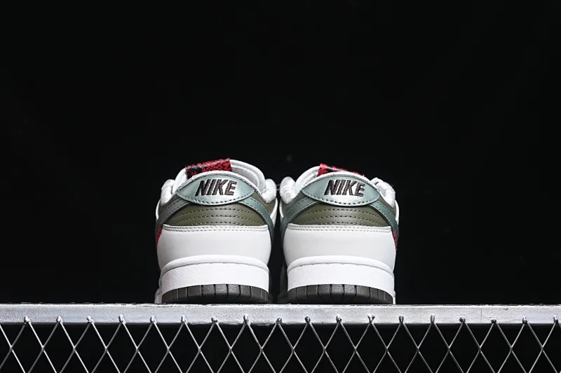 All Categories Nk SB Dunk Series Nk SB Dunk Low Low-top sneakers Nk Dunk Low "Year of the Snake" Year of the Snake Spring Festival limited low-top casual sneakers HV5980-231